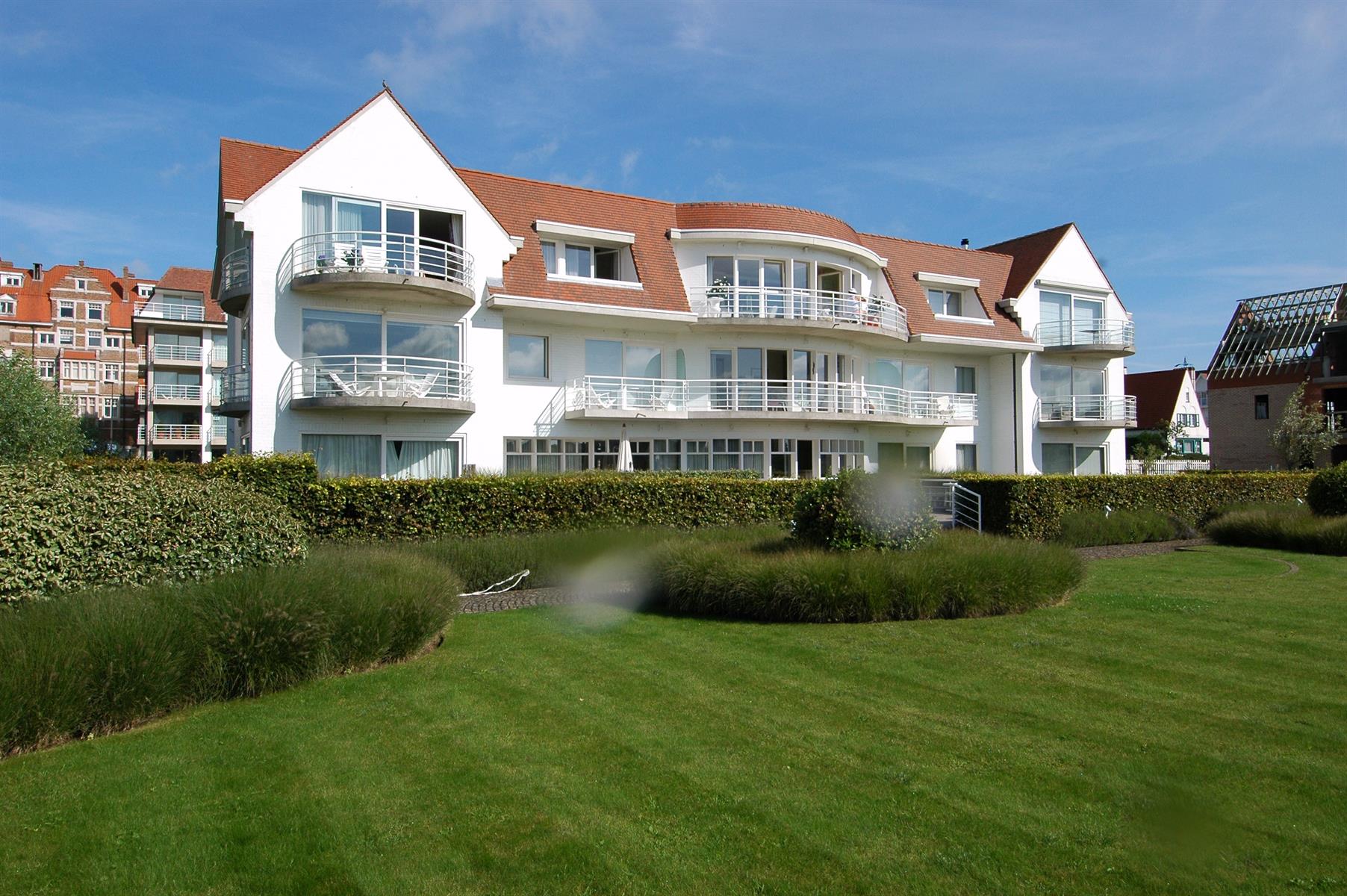 Garage for sale in Knokke-Heist - photo 1