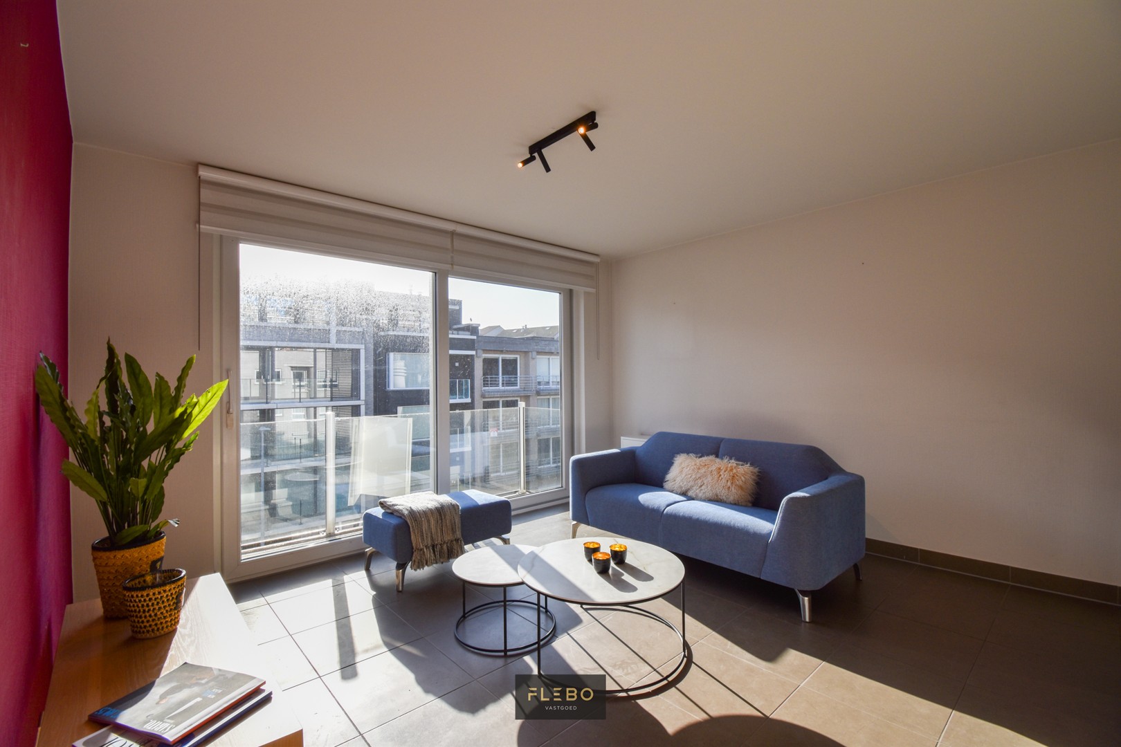 Modern en ruim appartement met terras nabij de Zeedijk - foto 2