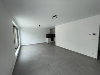 Dit moderne appartement met één slaapkamer bevindt zich op de eerste verdieping van een volledig nieuwe residentie en combineert modern...