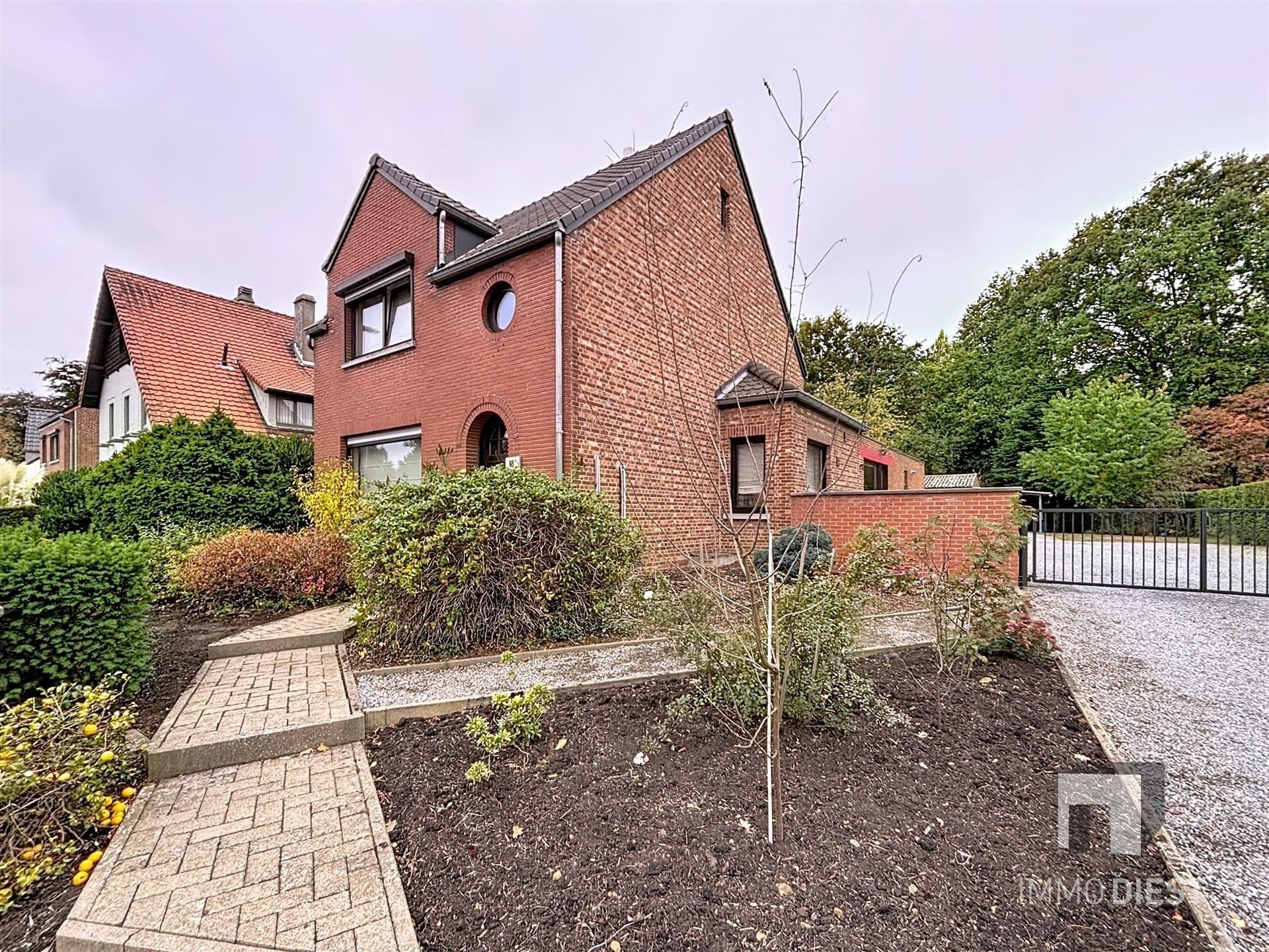 House for sale in Tessenderlo with 3 bedrooms - photo 2