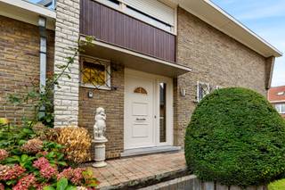 Welcome to Bulkendreef 5, a well-maintained detached house in the heart of Oudenaarde.Behind the neat façade lies a warm family home where space,...