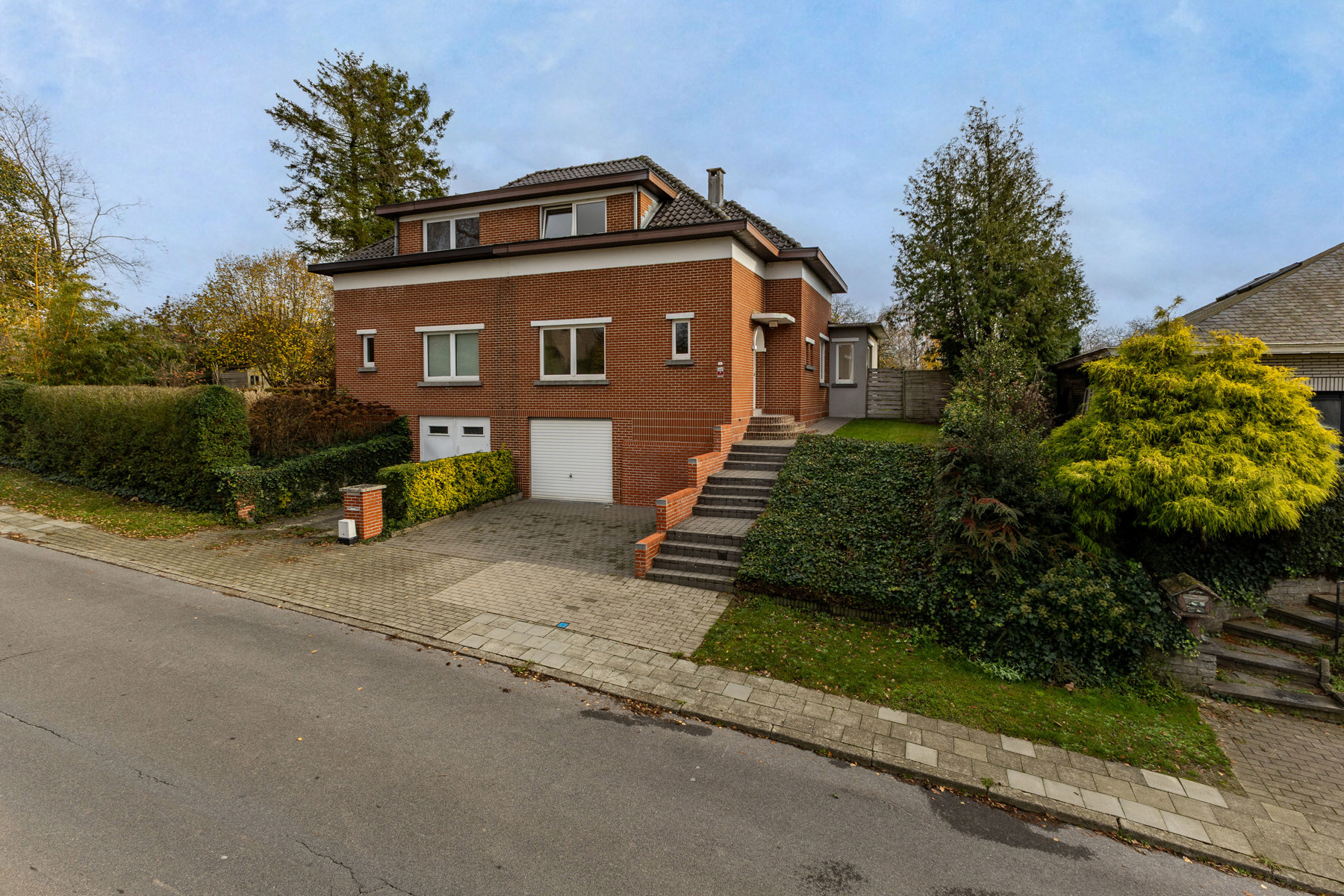 Gunstig gelegen woning met 2 slaapkamers, tuin en garage - foto 1