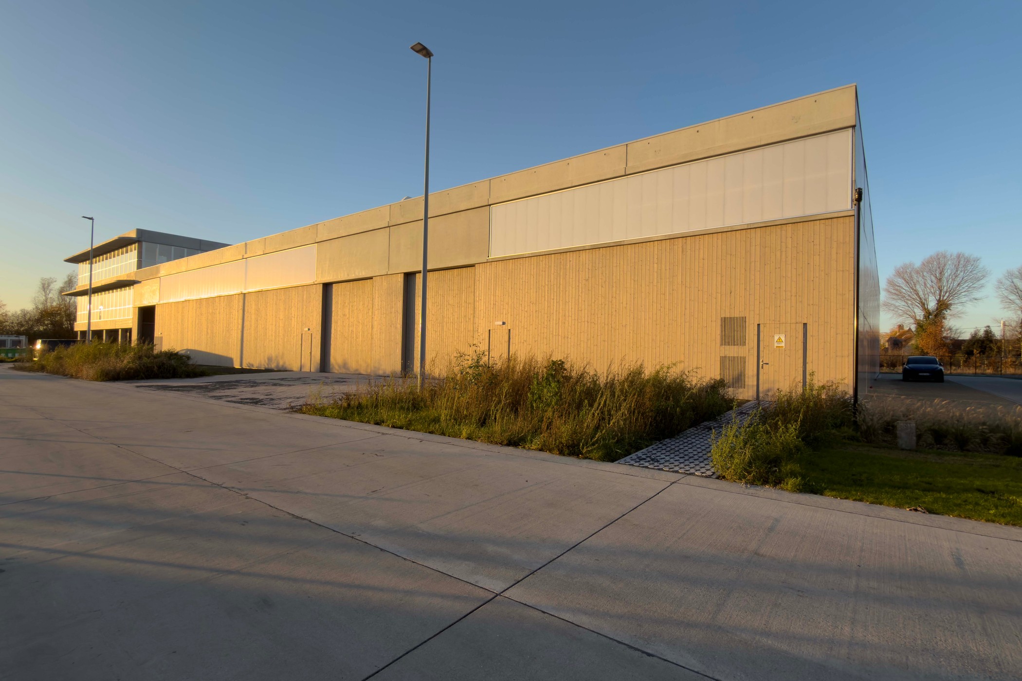Magazijn (835m²) te huur in Deinze - foto 2