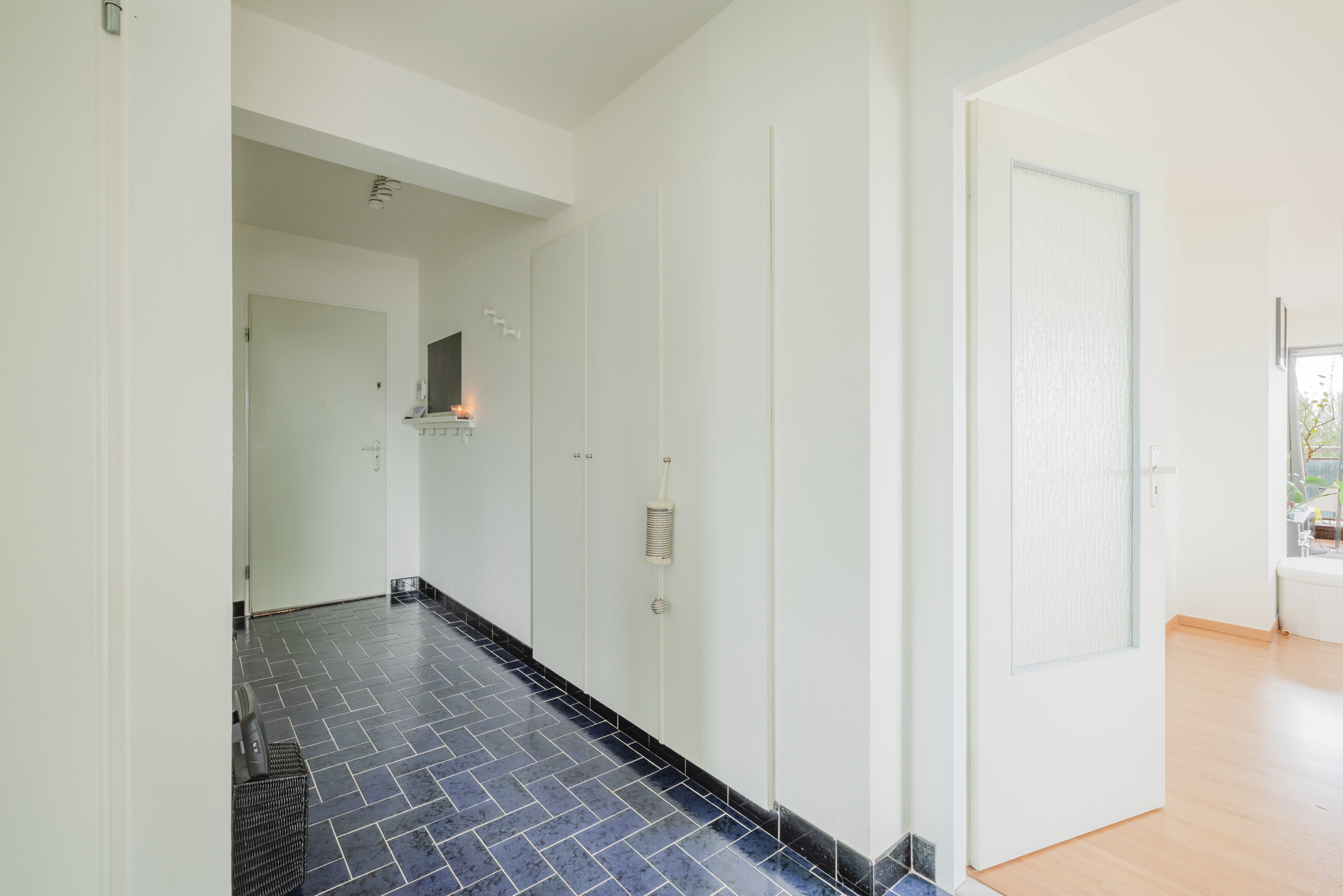 Lichtrijk 2-slaapkamerappartement met prachtig uitzicht - foto 4