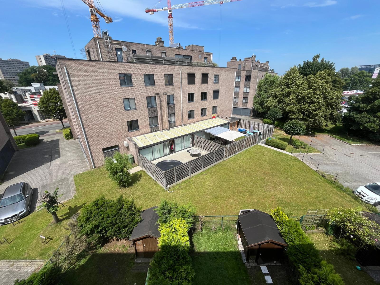 Apartment for rent in Antwerp with 2 bedrooms - photo 2