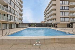 Dit gezellige gelijkvloerse 1-slaapkamerappartement is gelegen in de gegeerde Residentie Dunepanne, op de Dynastielaan 46.Het appartement beschikt...