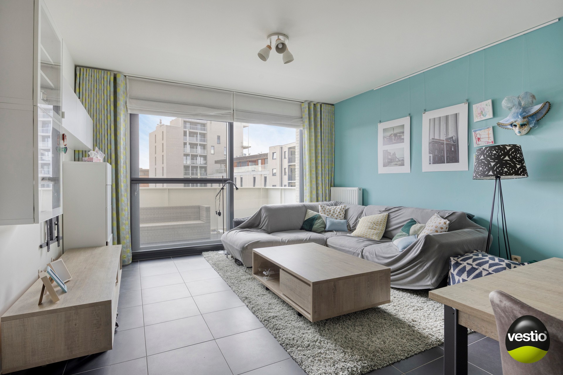 Smaakvol, kwalitatief afgewerkt 2 slaapkamer appartement met terras. - foto 2