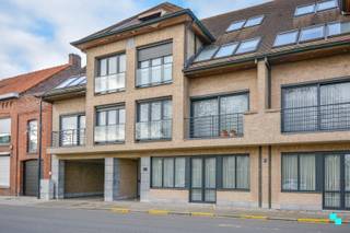 Dit goed onderhouden 1-slaapkamer appartement is gelegen op de derde en tevens hoogste verdieping van residentie Mapidi pal in het centrum van...