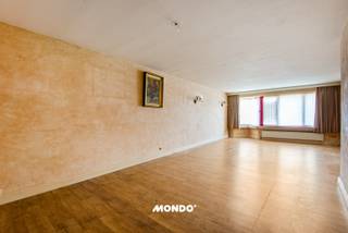 This spacious duplex apartment, located on the second floor with a lift, offers all the comfort in a central location in the heart of...