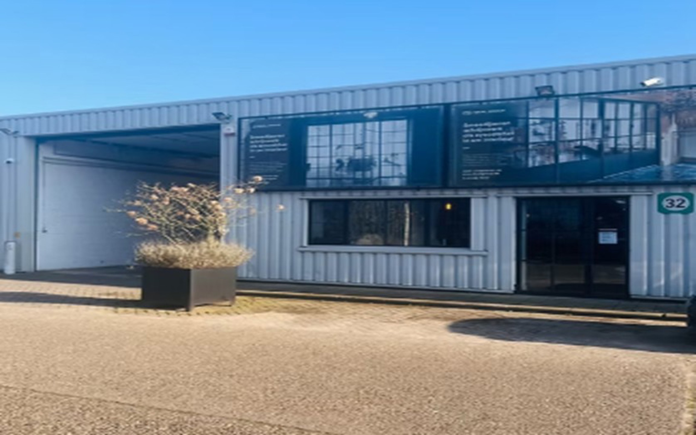 Magazijn unit 32 te huur 430m² met kantoor 70m² in Malle - foto 1