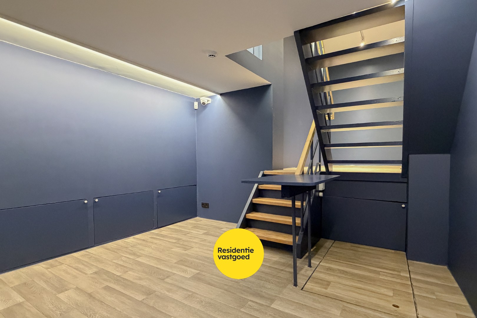 Uitzonderlijke investeringsopportuniteit in Galerij Ter Steeghere – hartje Brugge - foto 4