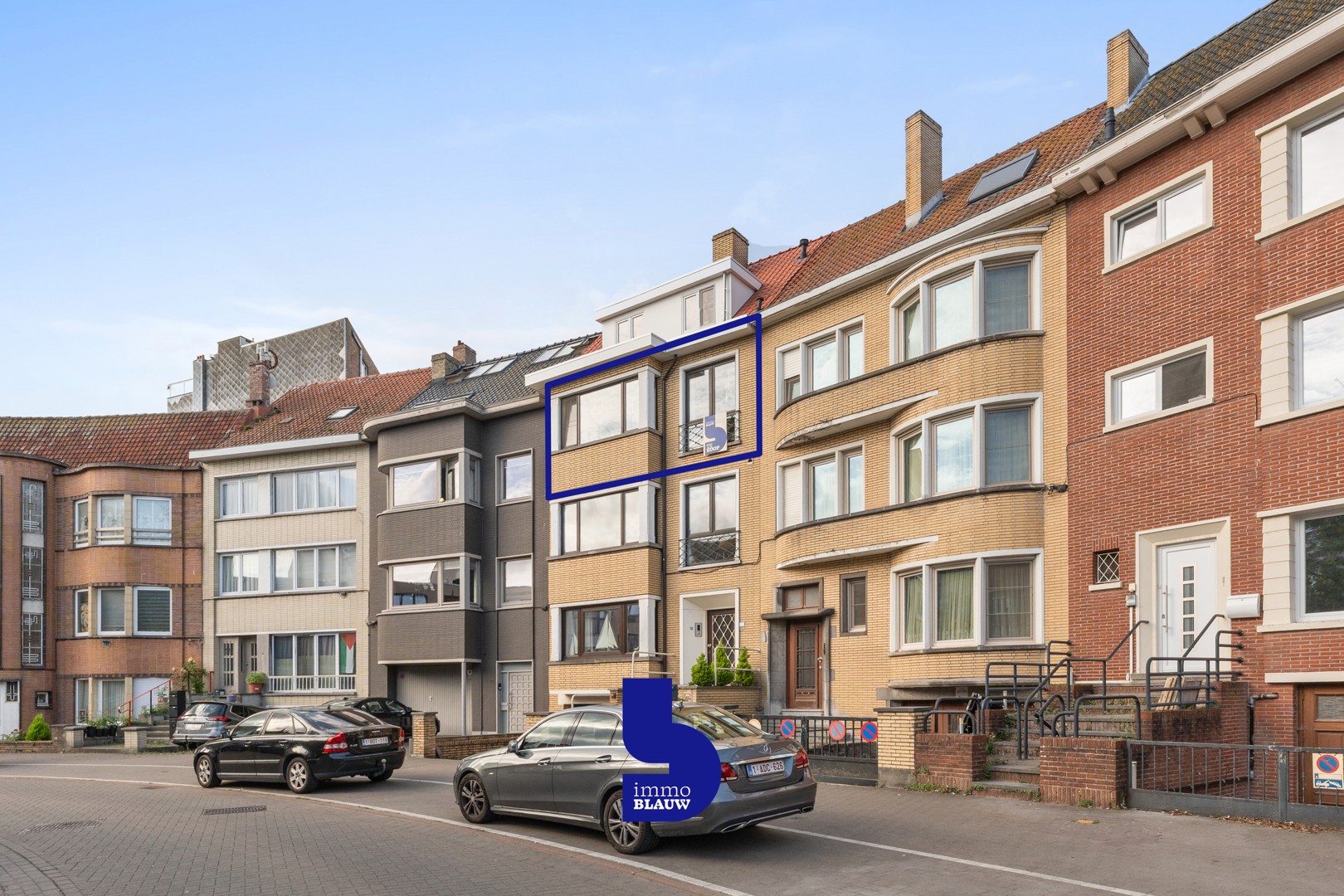 Omvangrijk 2 slaapkamerappartement met zicht op park - foto 2