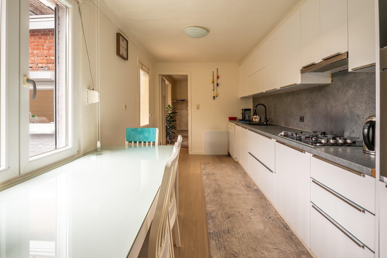 Eengezinswoning met 6 volwaardige slaapkamers - foto 4