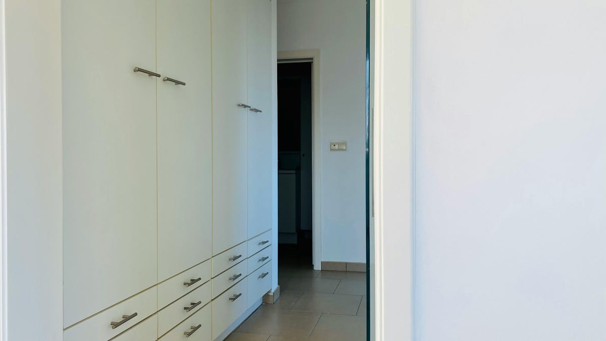 Twee slaapkamer appartement te huur in hasselt nabij het Helbeekplein - foto 2