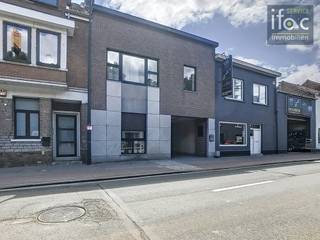 Pleasant terraced house situated in the centre of Hoeilaart, walking distance to all the shops, public transport, Jan van Ruusbroecpark, .....