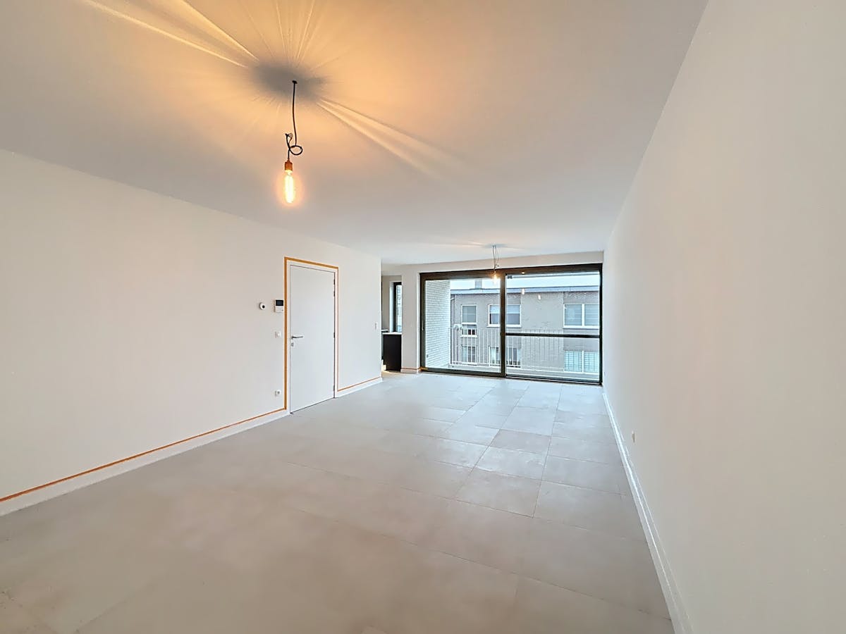 Newly built apartment for rent in Stabroek! - photo 2