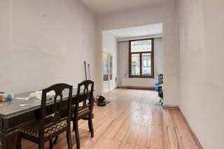Cette maison à Borgerhout que nous proposons à la vente ici est située dans la Kistemaeckersstraat 34, à proximité des écoles, des magasins,...