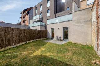 The sunny, maintenance-friendly garden is an absolute asset and provides a unique living experience in the center.<br /><br />Register of measures: no