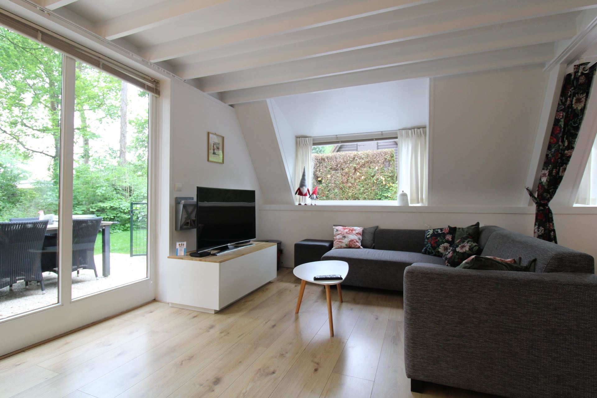 Vakantiewoning met 2 slaapkamers en ruime tuin op vakantiedomein Sonnevijver te Rekem! - foto 4