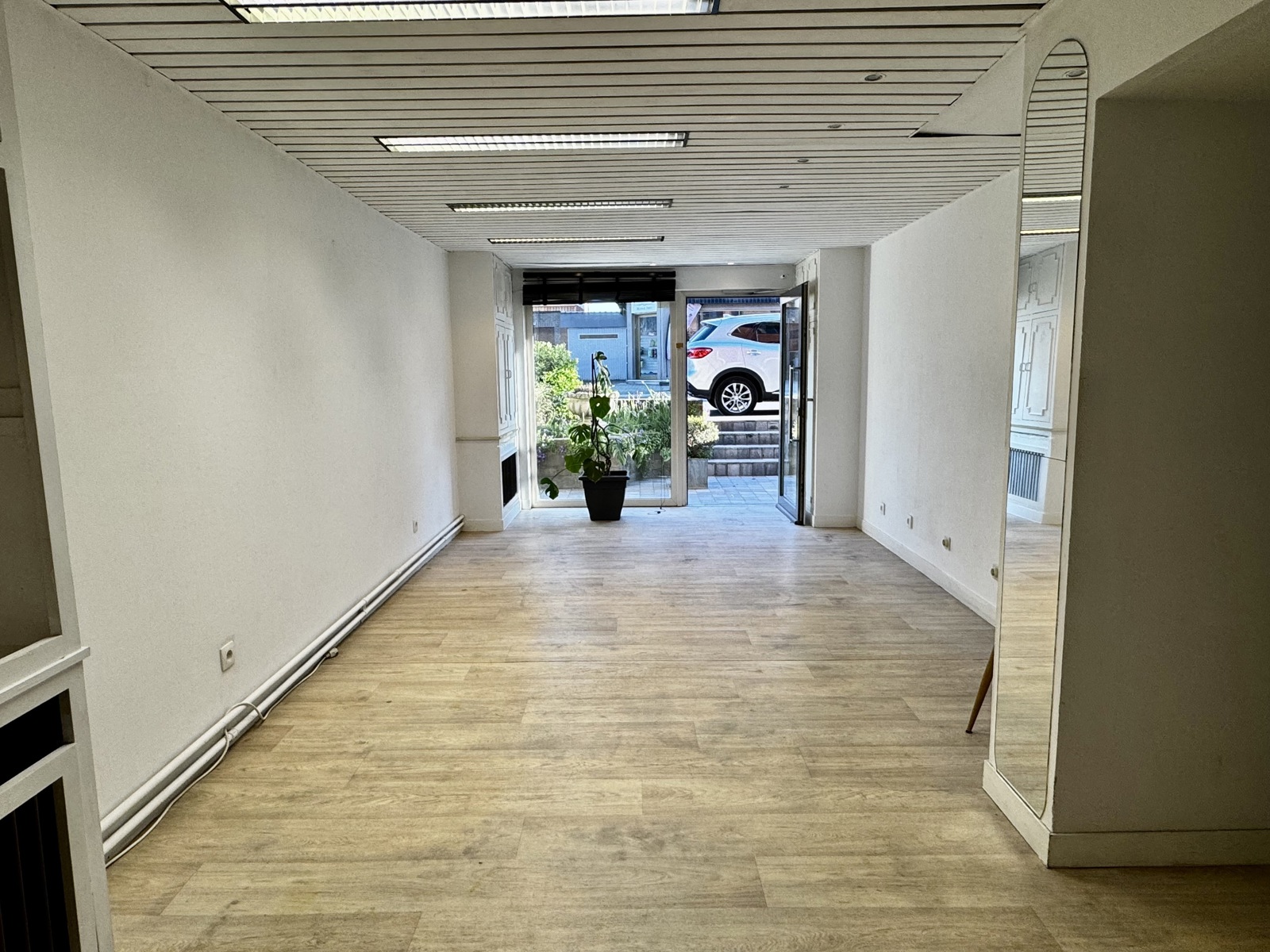 Commercial for rent in Dilbeek - photo 4