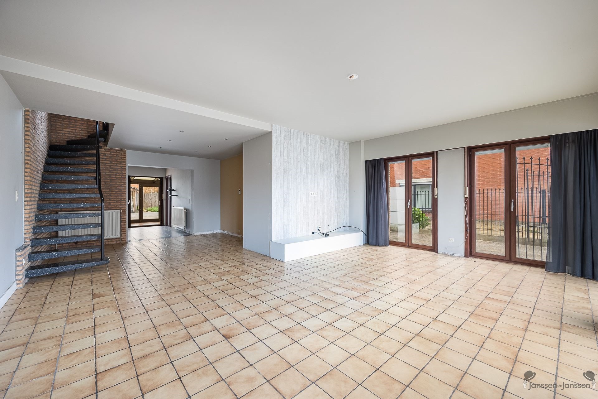 Charmante woning HOB met 3 slaapkamers, aparte garage op een perceel van 433m² te Rillaar. - foto 2