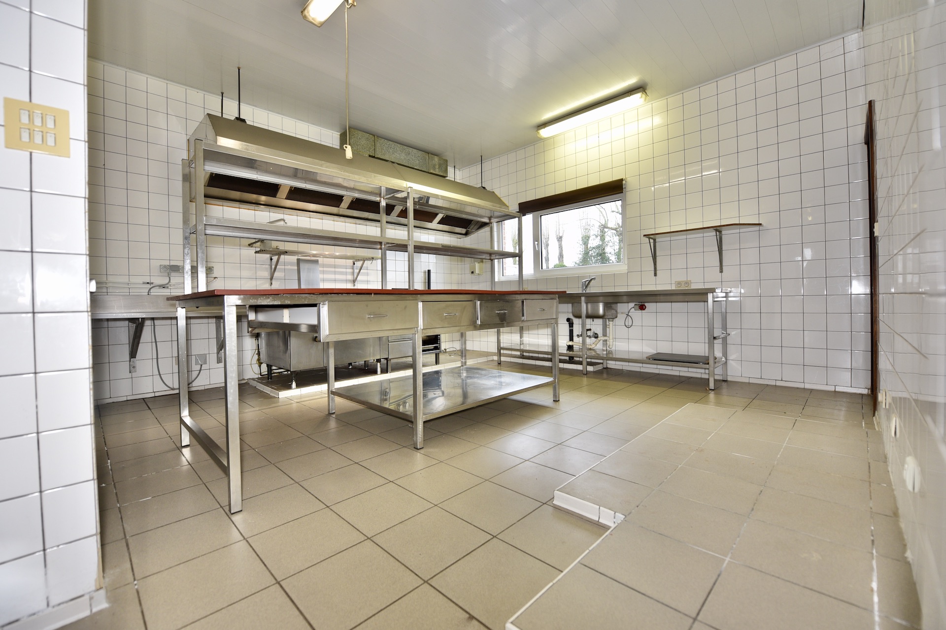 Commercial for sale in Sint-Laureins with 4 bedrooms - photo 5