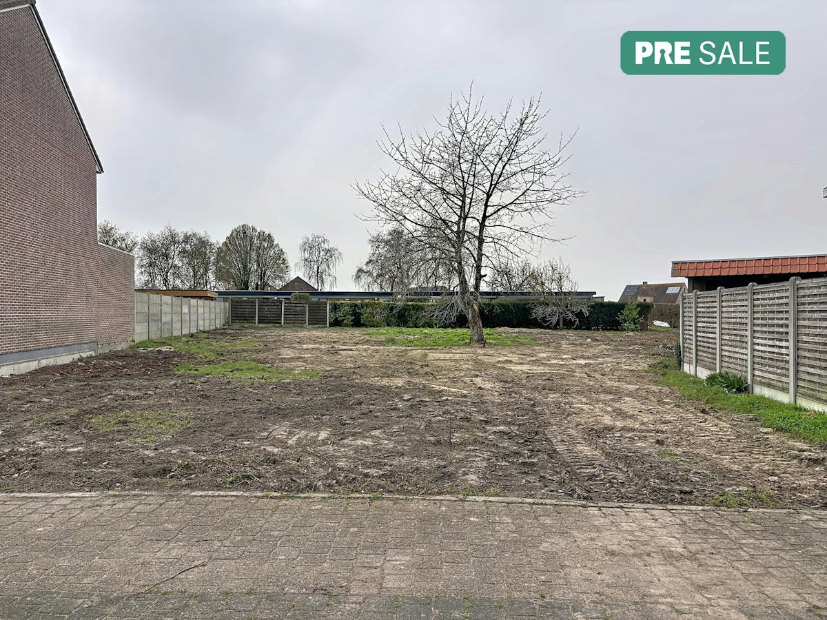 Residential plot (950m²) for semi-detached buildings in Aalter - photo 1