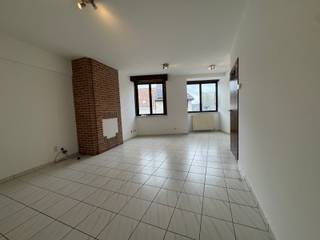 Appartement à louer dans le centre de BrakelVous recherchez un appartement prêt à emménager ? Alors ce magnifique appartement est exactement ce qu'il...