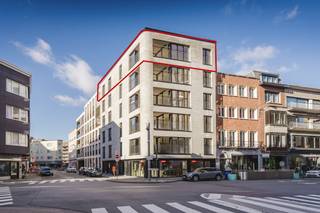This exclusive new-build project with only 5 spacious apartments is located in the heart of Kortrijk, at Waterpoort 2, within walking distance of...