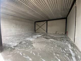 Loods te huur in het Enjoy Business Park te Veurne.1 parkeerplaats in begrijpen.€ 50 syndic-kosten/maand.Oppervlakte: 100 m².Beschikbaar vanaf...