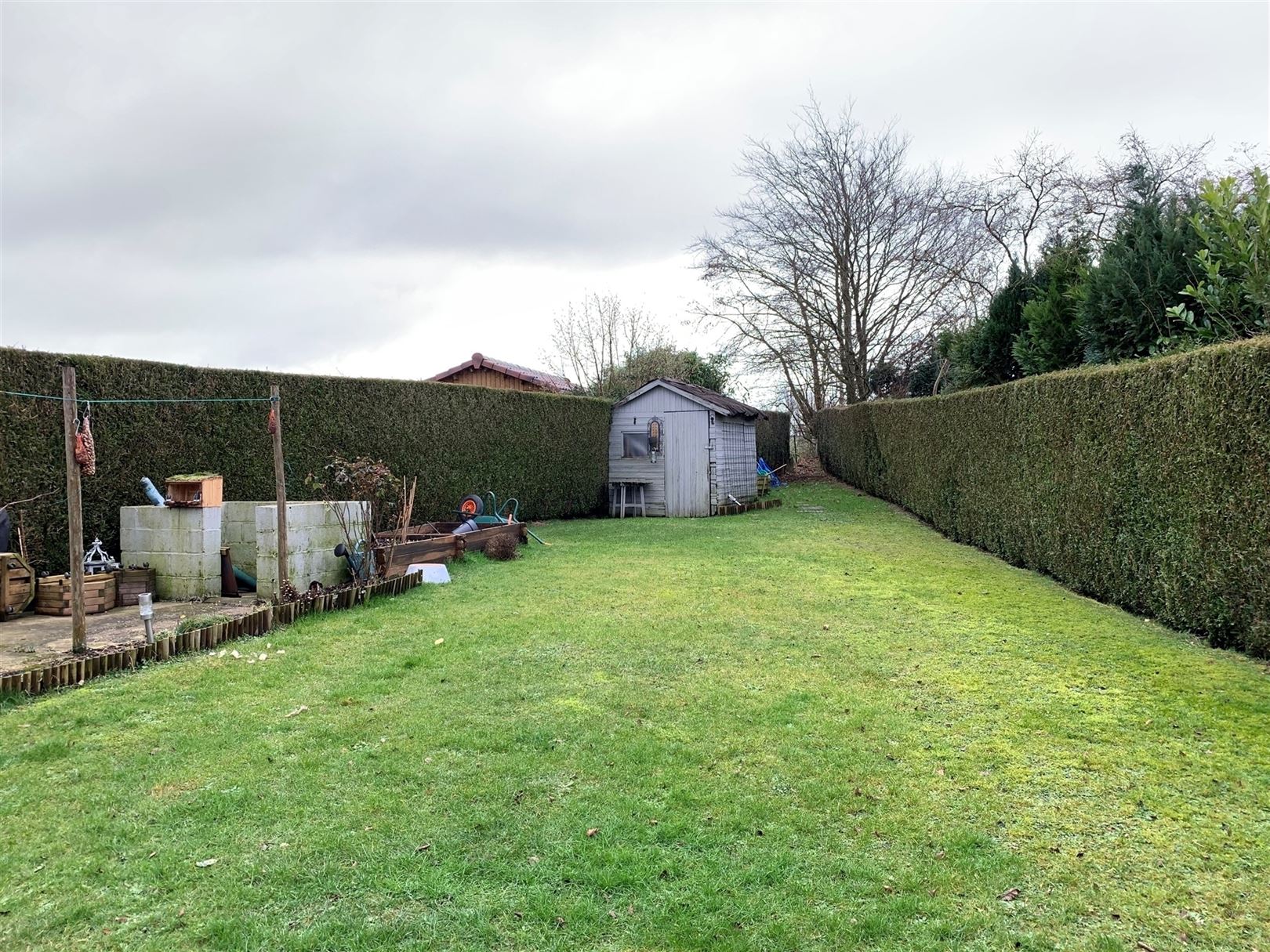 LOUE - Villa avec garage et jardin - photo 3