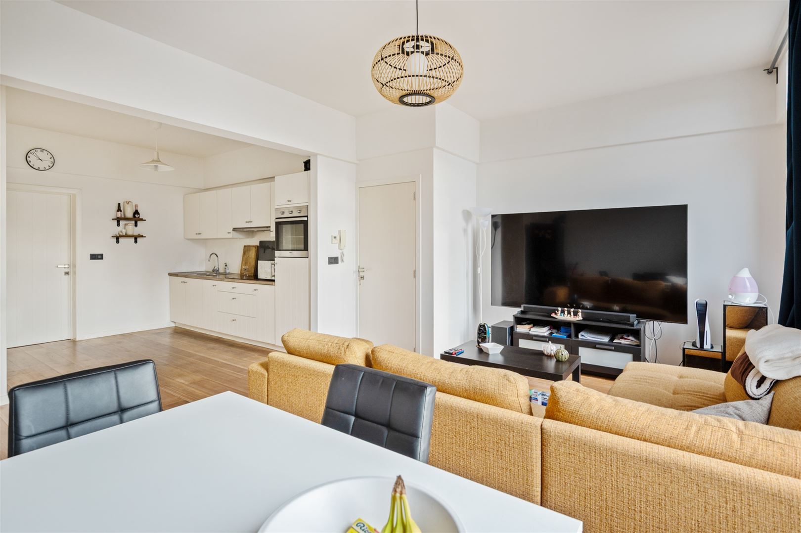 Centraal gelegen appartement ca. 65m2 met één slaapkamer - foto 2