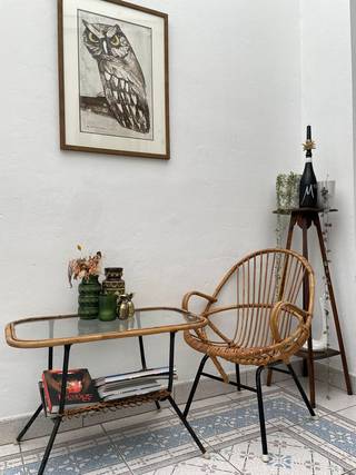 In een rustige straat, pal naast het geliefde Boekenbergpark, vindt u deze charmante en instapklare woning boordevol karakter. Met een...