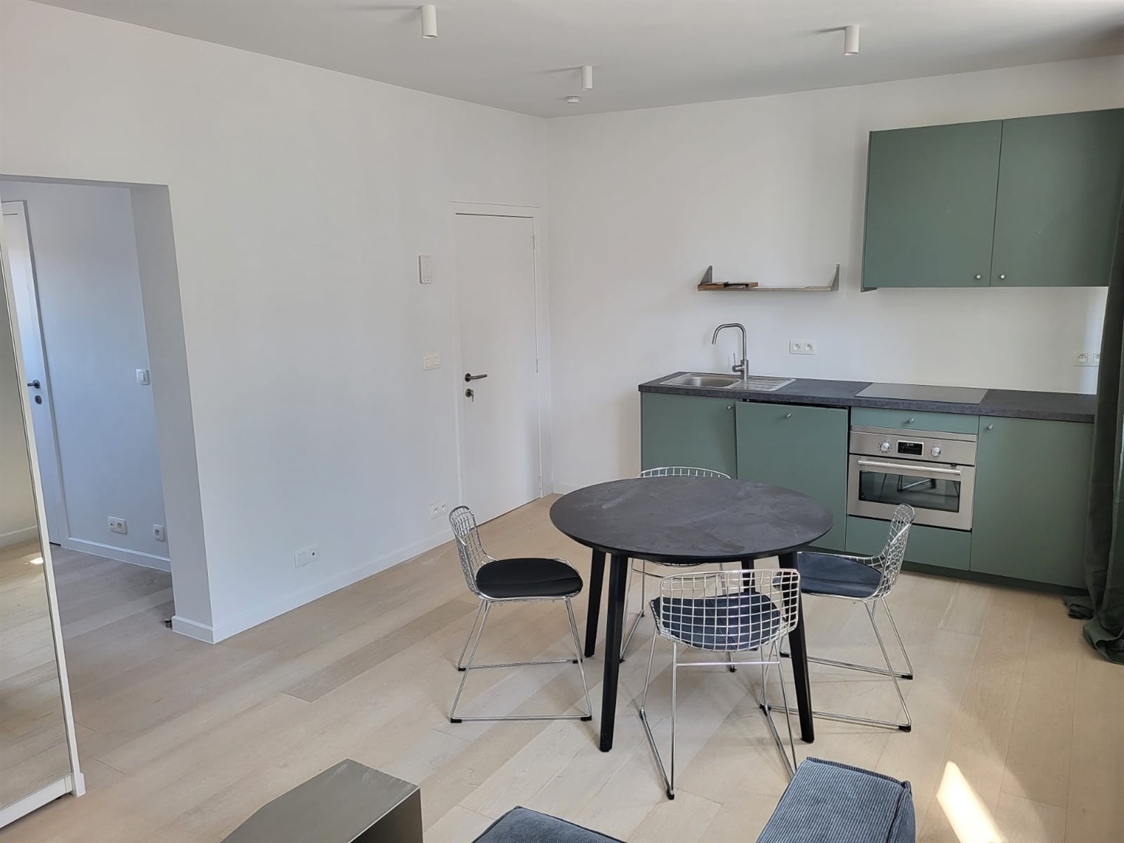 Sainte-Catherine ∣ Magnifique appartement meublé - photo 3