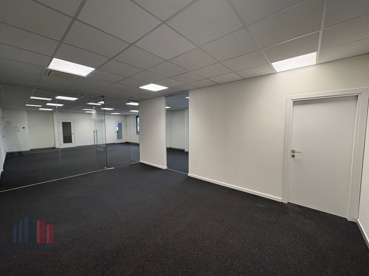 160 m² instapklare kantoorruimte naast de E40 Sint-Denijs-Westrem - photo 2