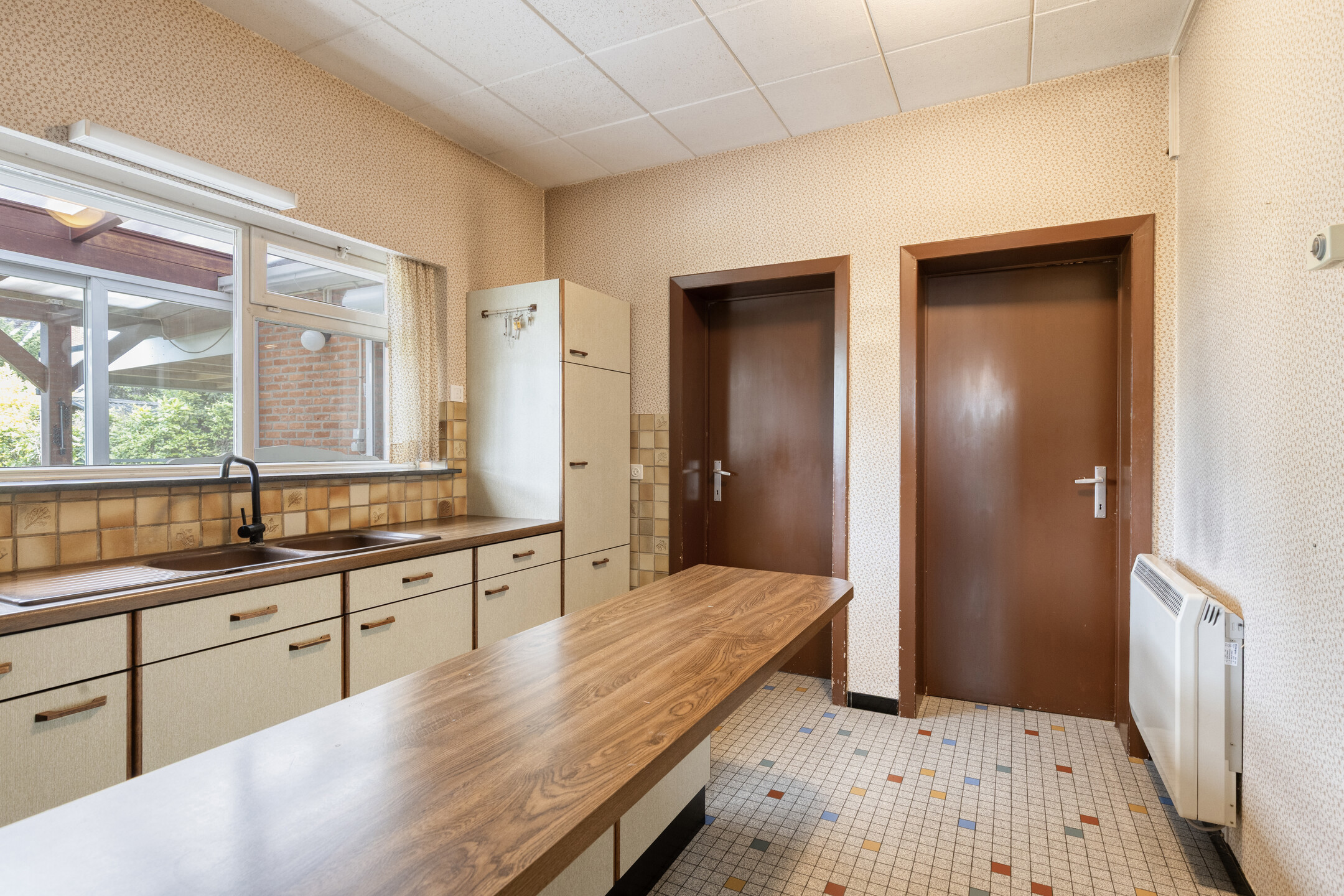 Charmante woning met 3kamers & garage op een perceel van 8a! - foto 5