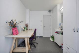 Moderne studentenkamer op 200m station Mechelen!Deze studentenkamer maakt deel uit van een studentenhuis met 18 kamers, verspreid over 2 losstaande...