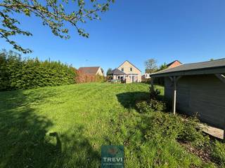 SOUS OPTION Belle villa kangourou uni familiale de construction traditionnelle récente proposant de beaux volumes et un splendide jardin bien...