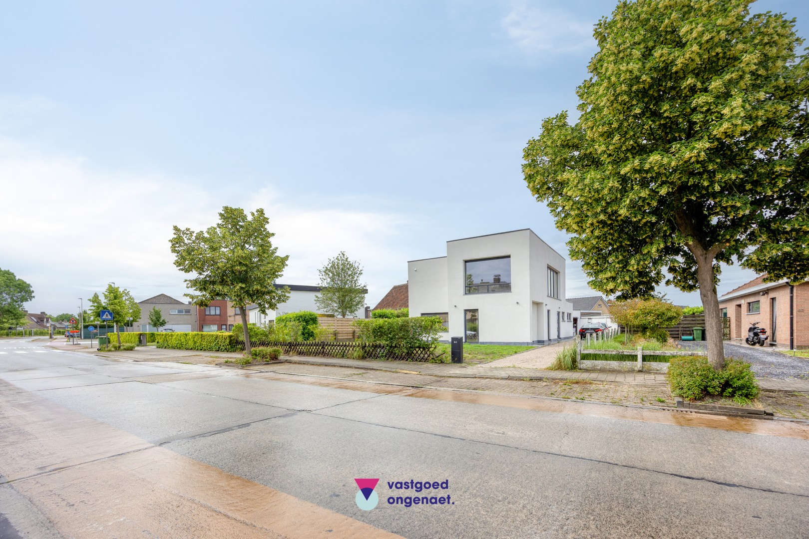 Instapklare, gerenoveerde open bebouwing op toplocatie in Oostakker - foto 3
