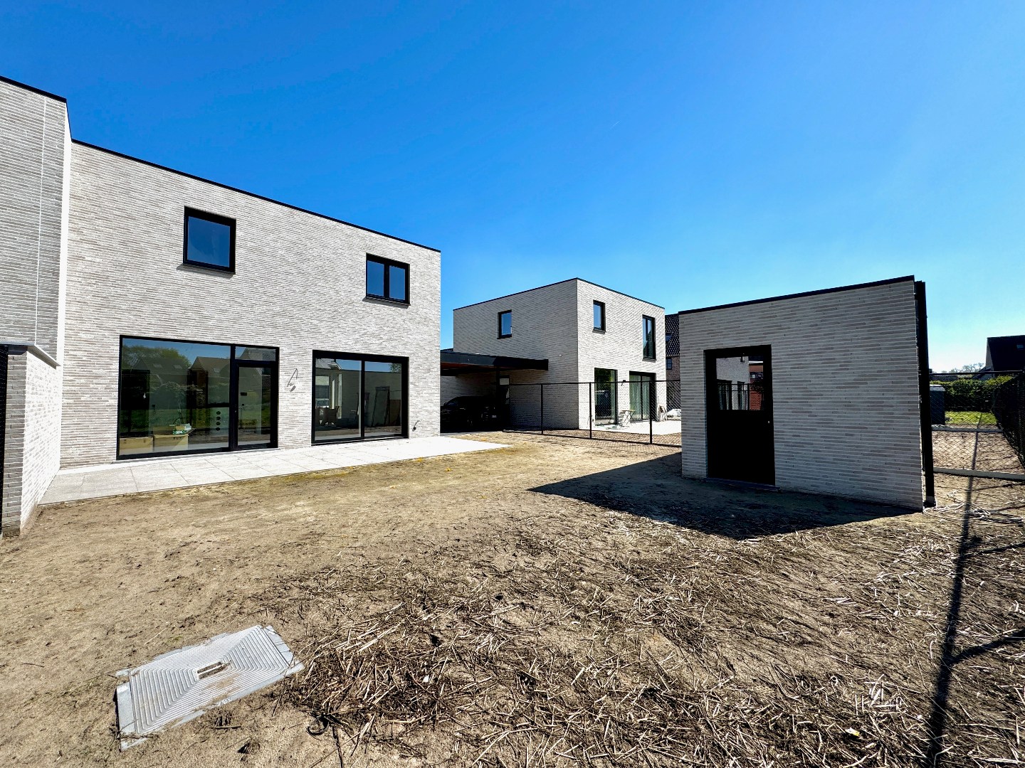 Moderne nieuwbouwwoning met 3 slaapkamers in rustige woonwijk te Oosteeklo - foto 2