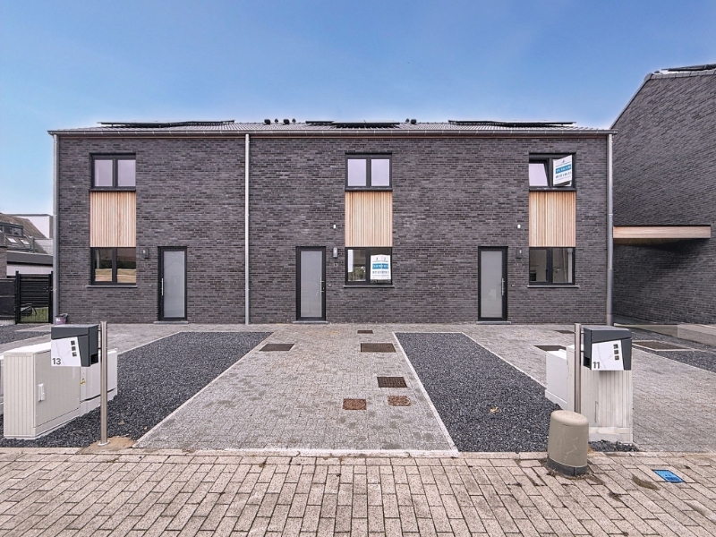 Stijlvolle nieuwbouwwoning in het centrum van Kaprijke! - foto 1