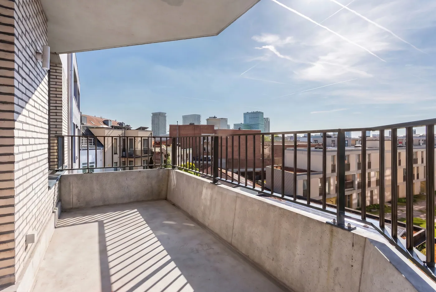 Modern 2-slaapkamerappartement met terras nabij het Eilandje - foto 4