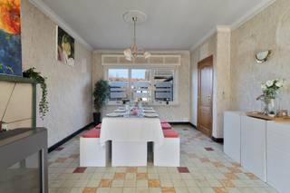 Deze te renoveren woning ligt in een residentiële wijk in het centrum van Wielsbeke. De woning dateert van 1961 en is klaar om een nieuw leven...