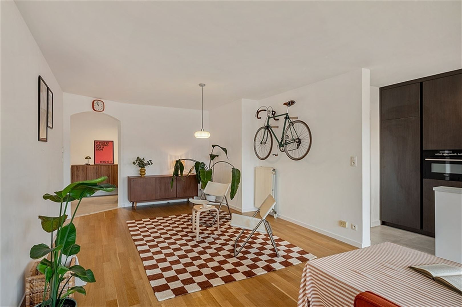Instapklaar appartement met 2 grote slaapkamers, terras en garagebox - foto 4