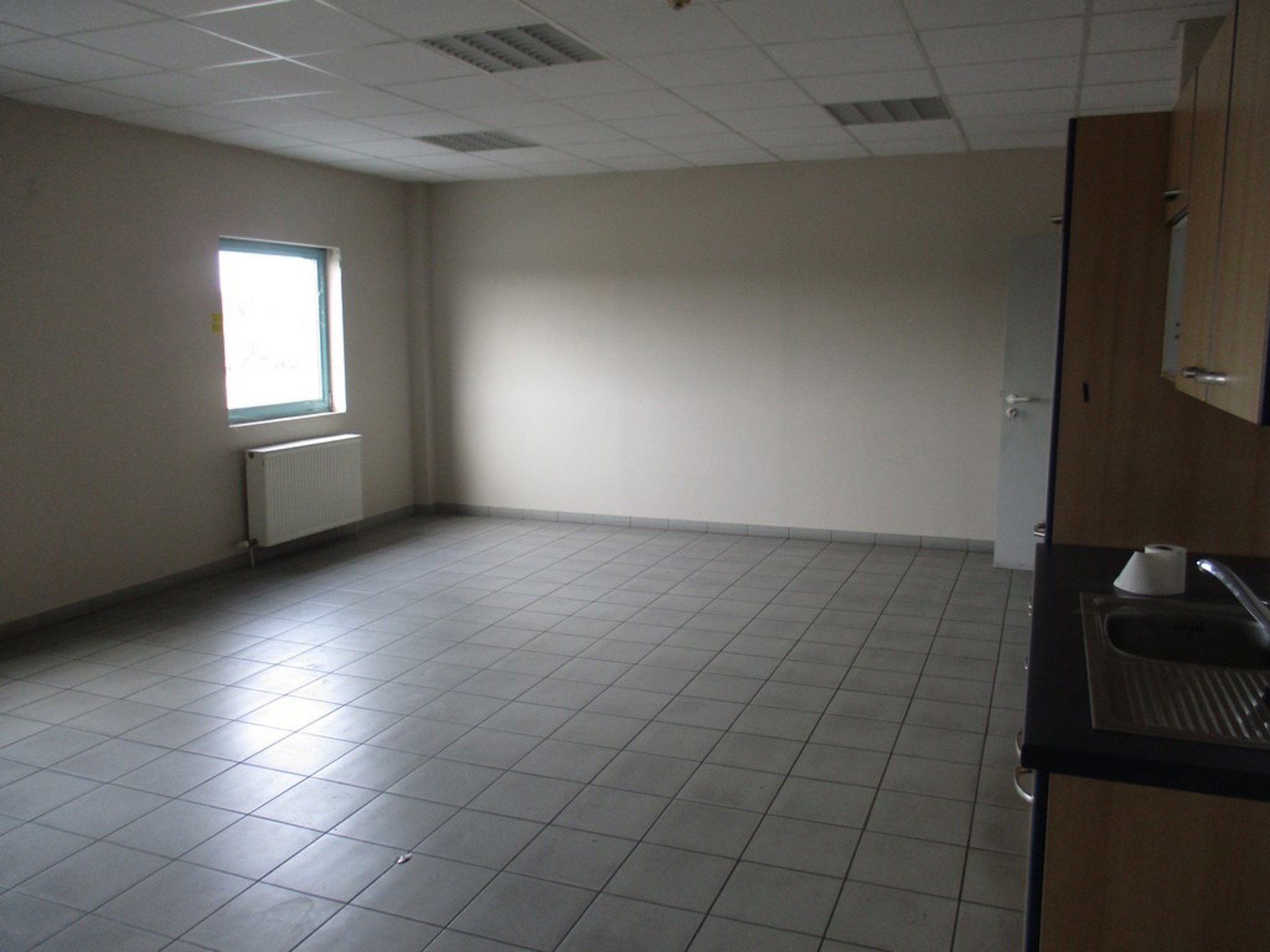 Commercial for rent in Genk - photo 4