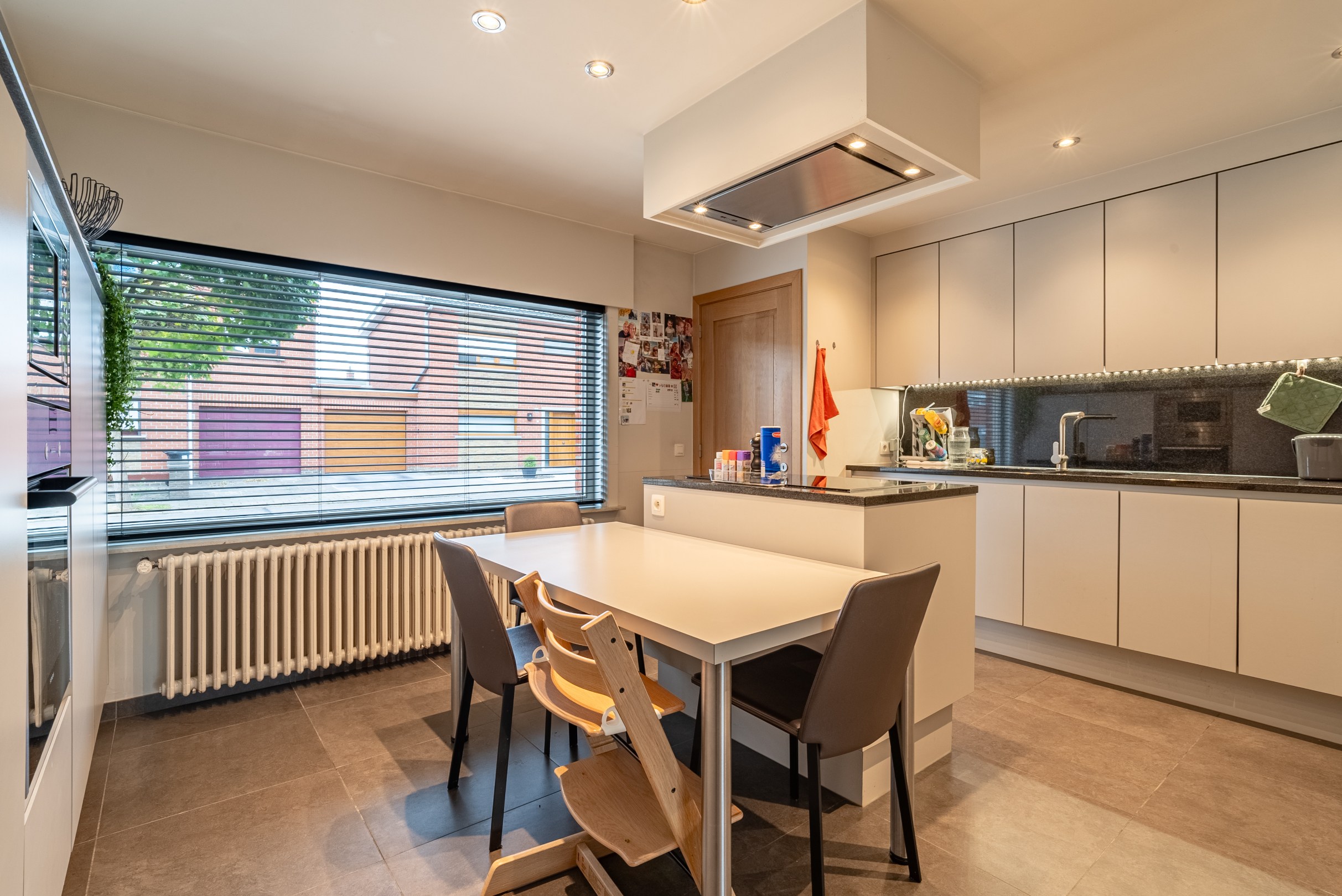 Instapklare woning met 3 slaapkamers, garage en tuin! - foto 5