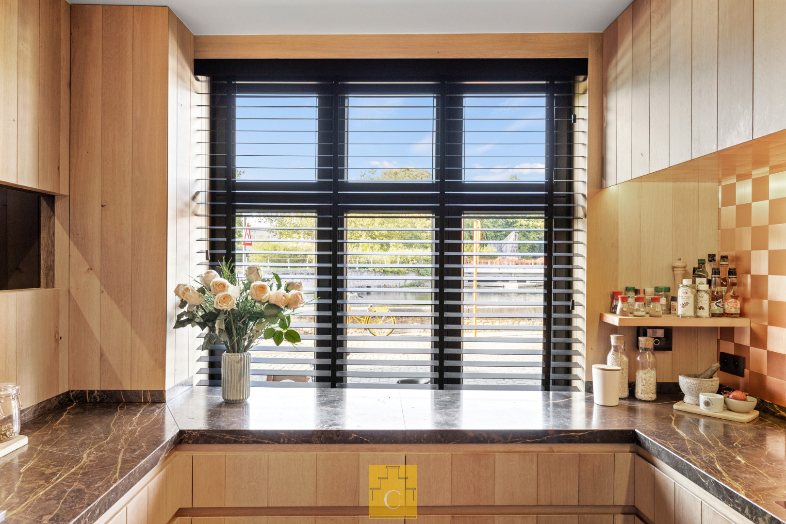 Een absolute topper, zowel qua afwerking als de AA-locatie aan de Potterierei! - photo 4