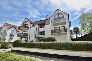 Garagebox te huur, goed gelegen in de Kustlaan nabij de winkels en het commerciële centrum. De garagebox is gelegen op de verdieping -2 en is...