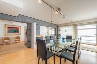 Residentie ClaridgeOntdek dt prachtig appartement gelegen op de 5de verdieping van de prestigieuze residentie Claridge, in het hart van het begeerde...