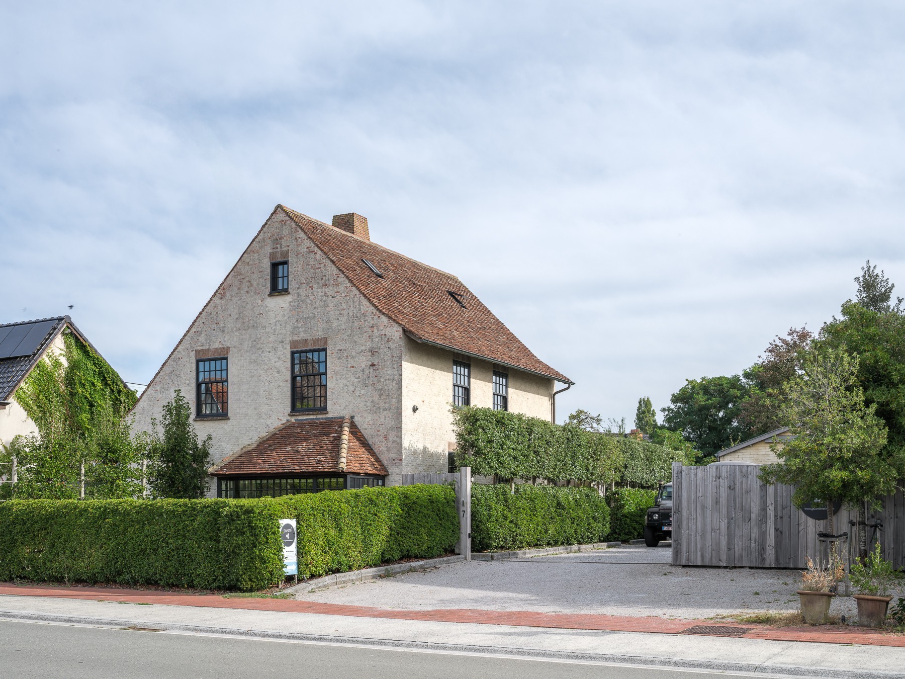 Unieke villa met ruime tuin en atelier nabij Hansbeke! - photo 2